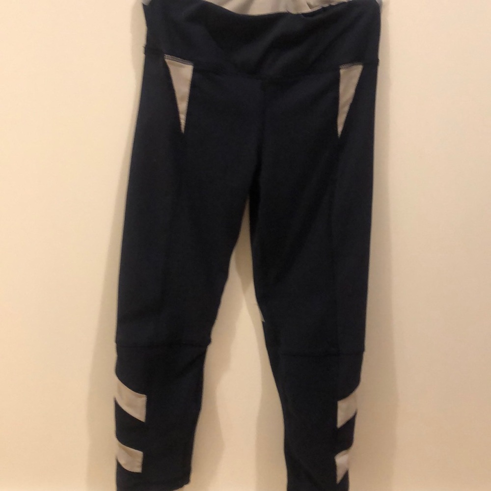 Zobha dark blue and cream athletics capris.